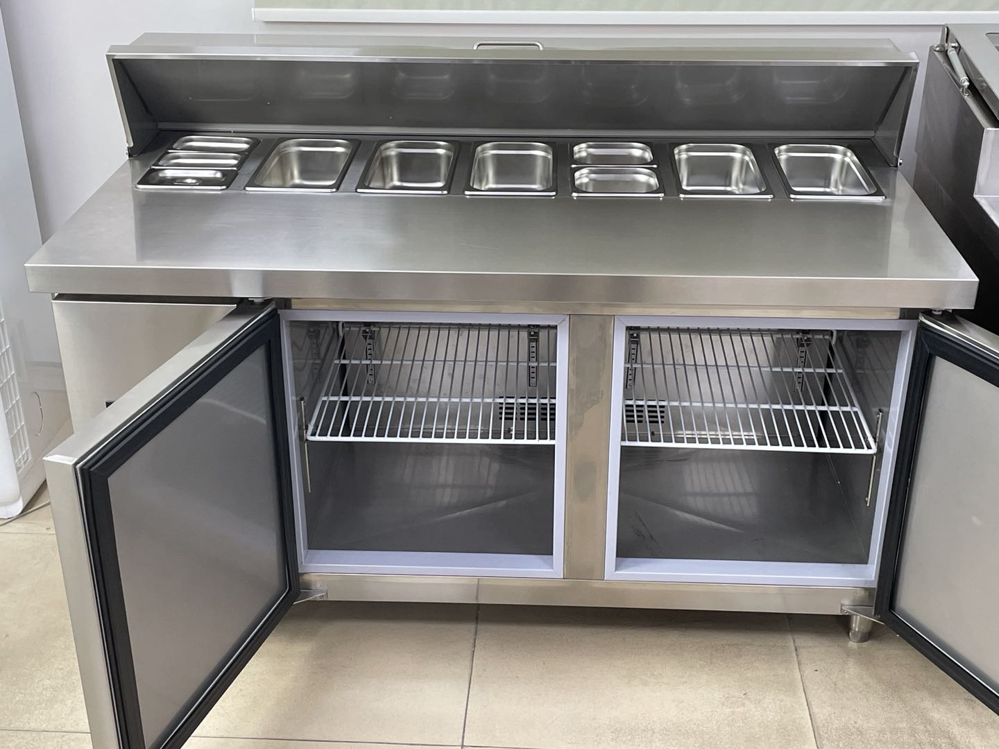 Refrigerador Comercial Embutid - Food Storage In Cooler avaliação e preço